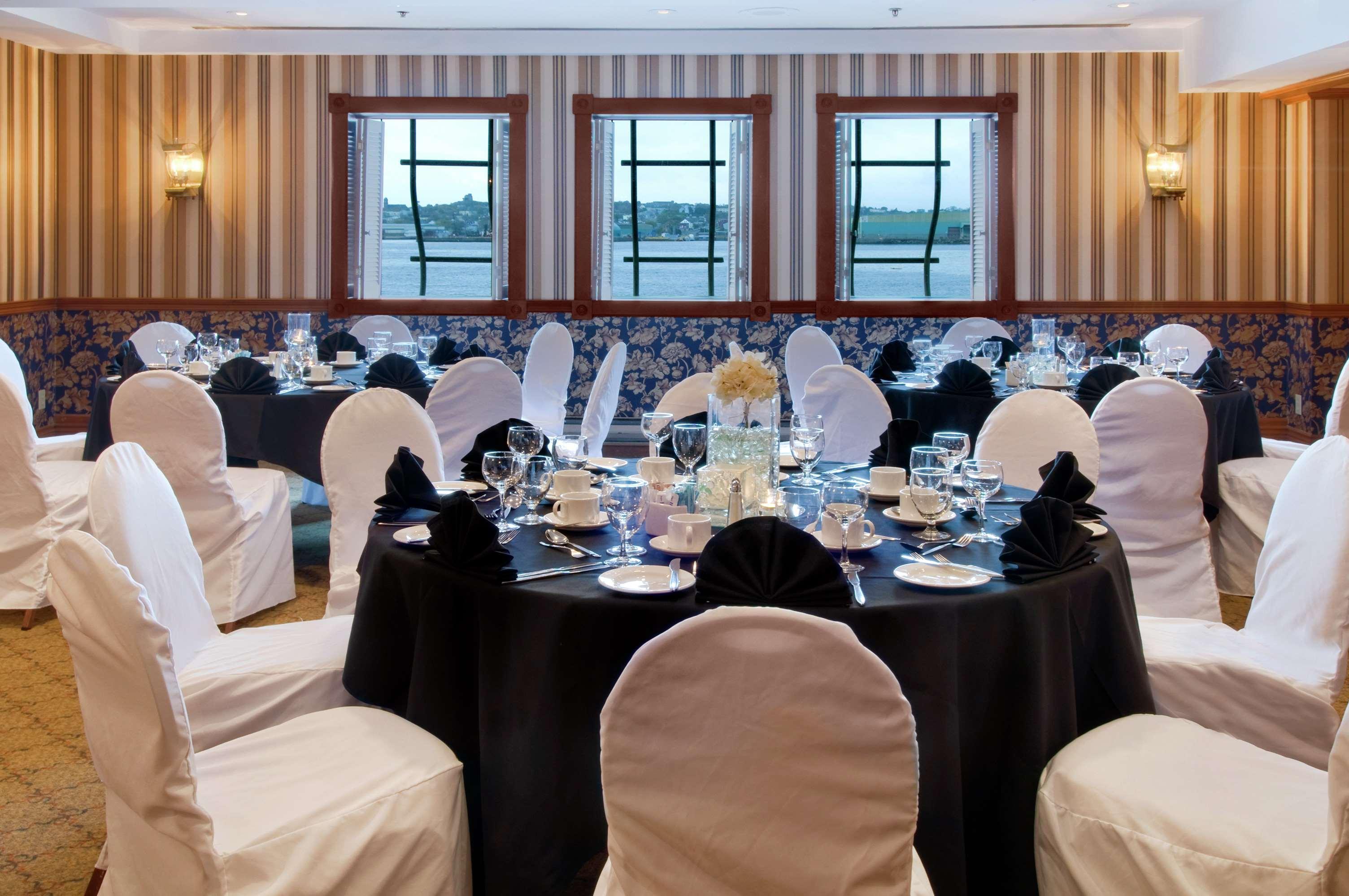Hilton Saint John Hotel Restoran gambar